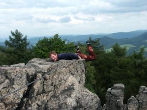 Má neotřelý lezecký styl