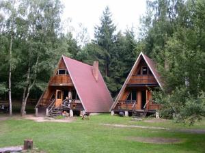 Kemp "Pod Krzywa" chatka