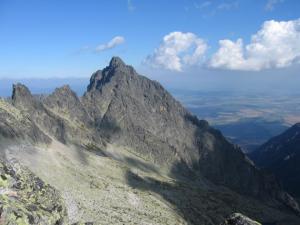 Priečna veža a Stredohrot