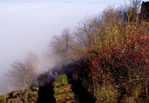 Vidmo. Kuba a Martin vrhají stín na mraky