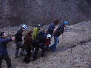 Záchrana raněného Masti