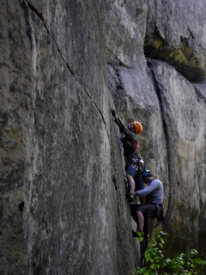 Chlupáč a Adam u 1. kruhu Kouřovky na Daliborku