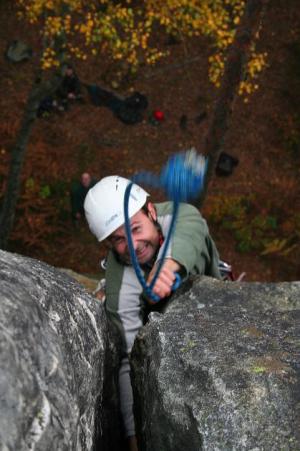 Petr Š. nahazuje bambulák do spáry vedle Kvočen