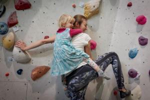 Ale musela lézt s outěžkem