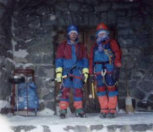 VT, Brnčalova chata, návrat ze zimní túry s ženou Ovečkou