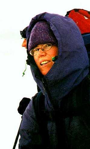 ve vánici na lyžích