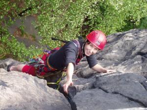 Tisá, Cesta chudých