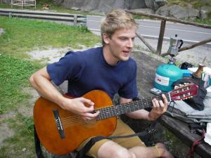 Val di Mello, kafíčko a písnička