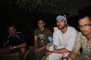 V pyzamu pod galataskou vezi [Istanbul]